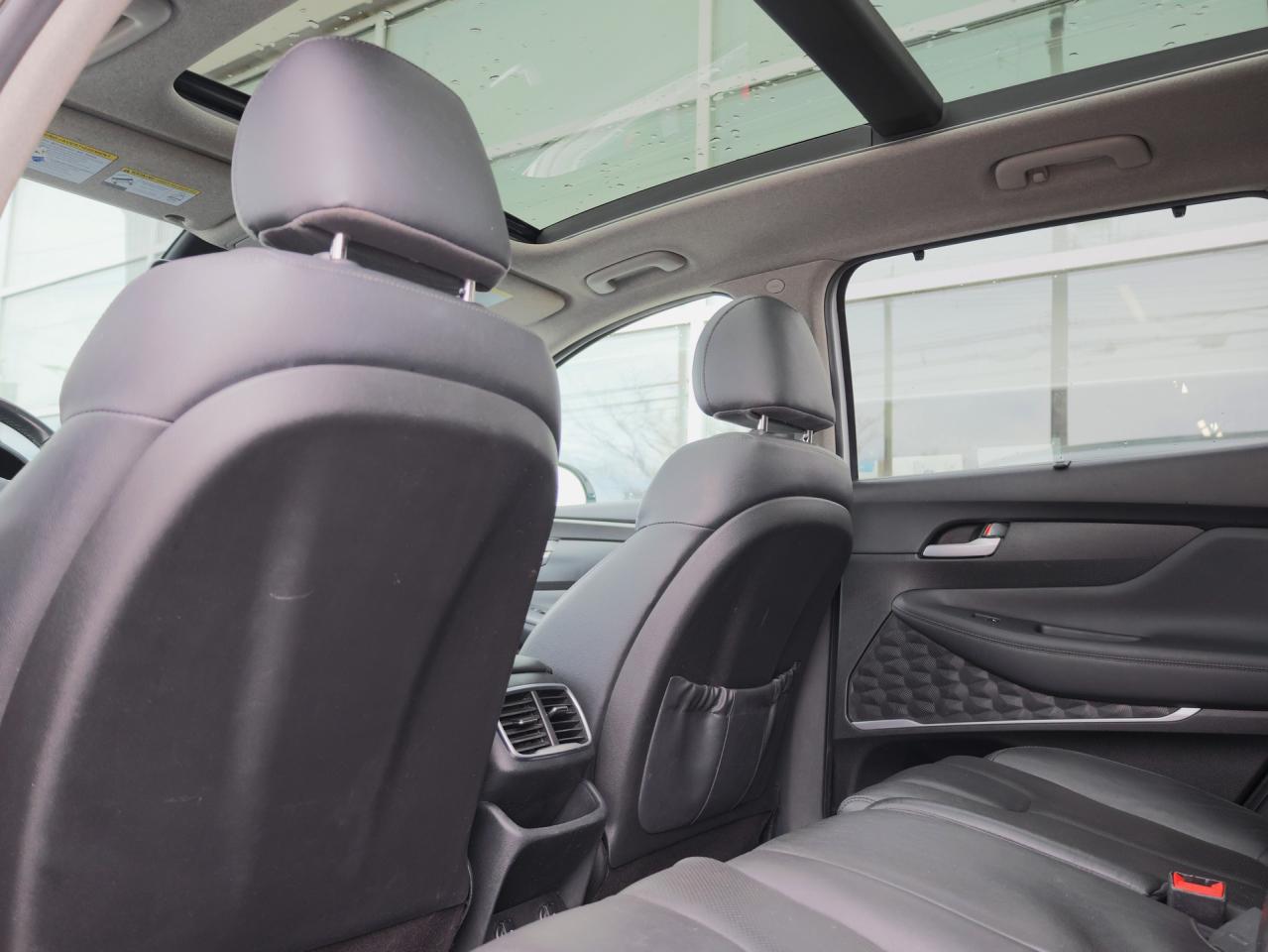2020 Hyundai Santa Fe Preferred   2.0T AWD   Leather   Panoramic Sunroof Photo