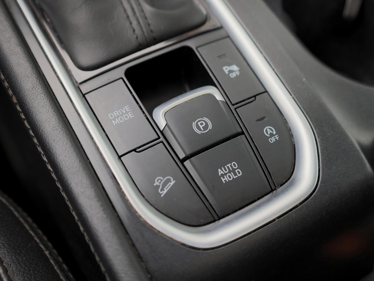 2020 Hyundai Santa Fe Preferred   2.0T AWD   Leather   Panoramic Sunroof Photo