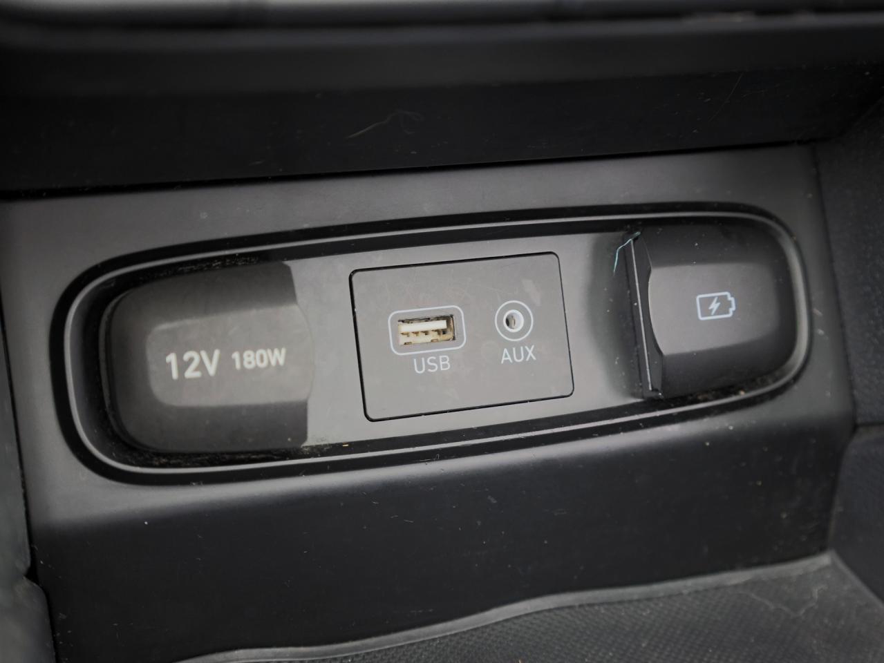 2020 Hyundai Santa Fe Preferred   2.0T AWD   Leather   Panoramic Sunroof Photo