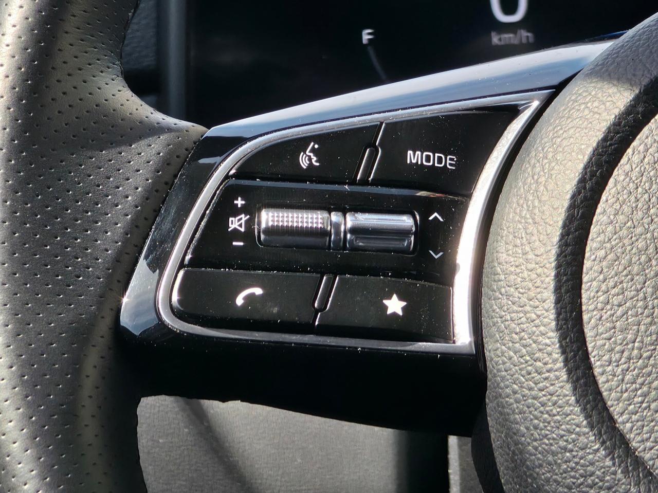 2024 Kia Seltos SX AWD   HUD   Bose   Digital Key Photo