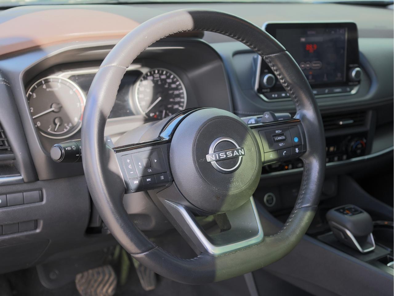 2023 Nissan Rogue SV AWD   Panoramic Roof   Climate Ctrl   Pwr Seat Photo