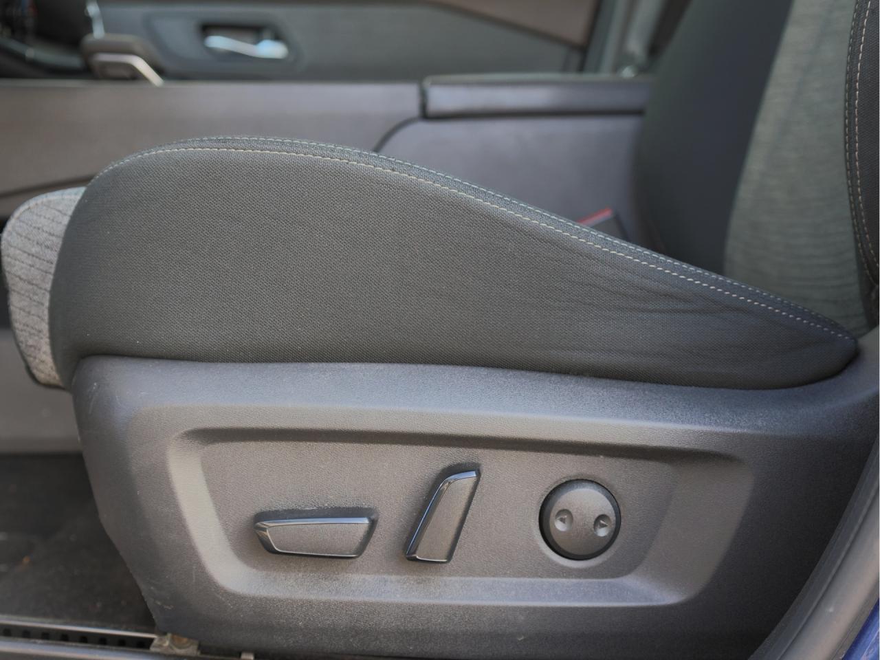 2023 Nissan Rogue SV AWD   Panoramic Roof   Climate Ctrl   Pwr Seat Photo