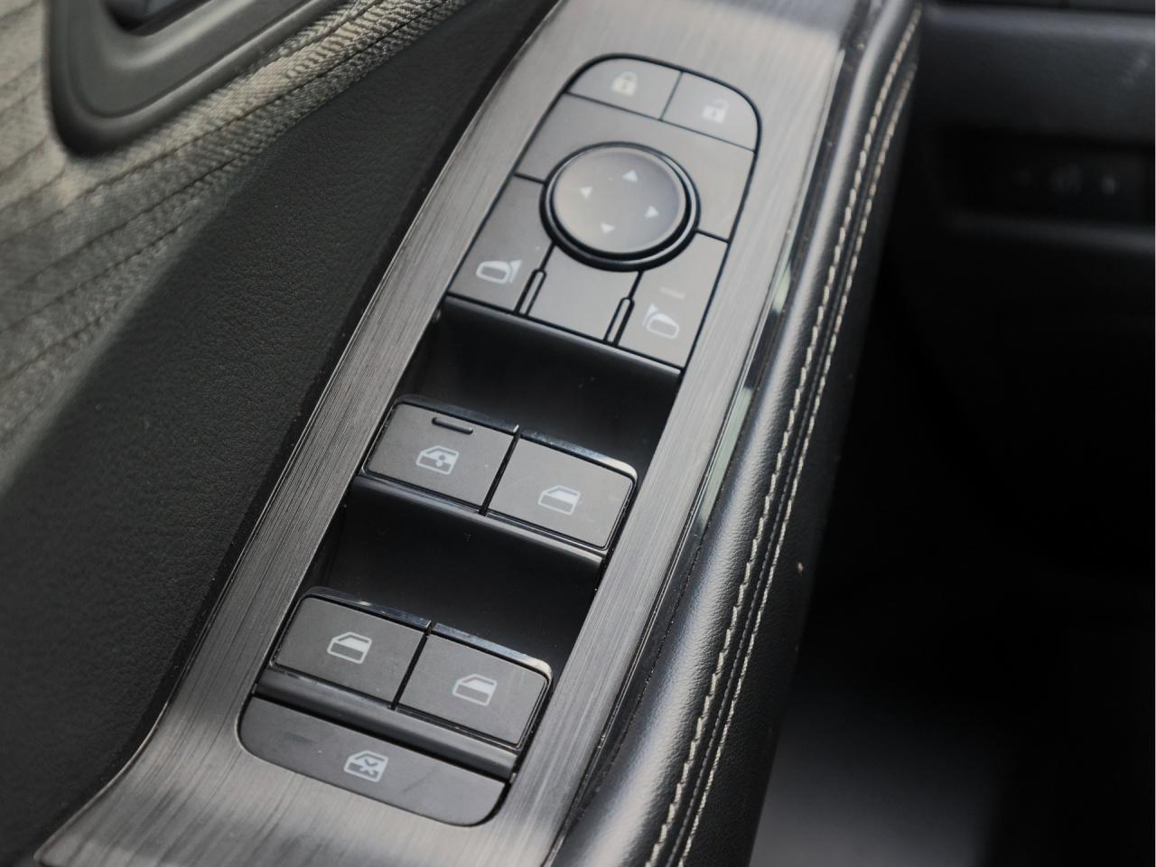 2023 Nissan Rogue SV AWD   Panoramic Roof   Climate Ctrl   Pwr Seat Photo