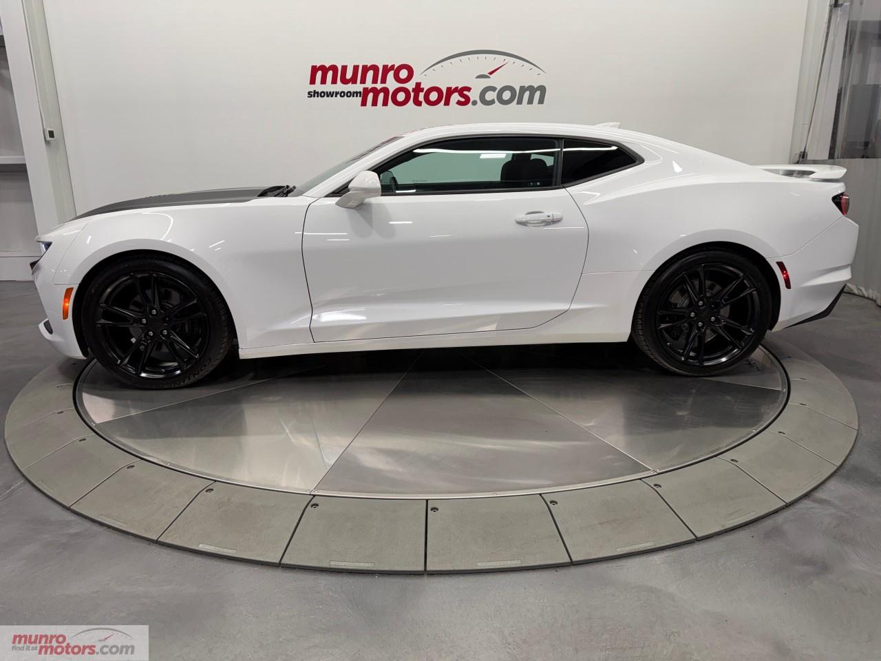 2019 Chevrolet Camaro 2dr Coupe 1SS Photo3