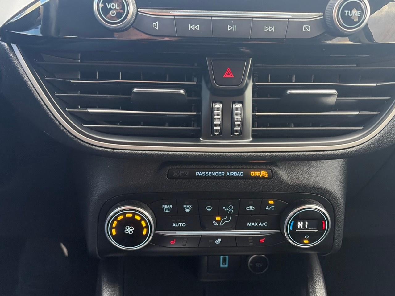 2020 Ford Escape SEL AWD Photo