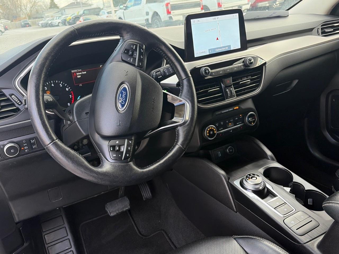 2020 Ford Escape SEL AWD Photo