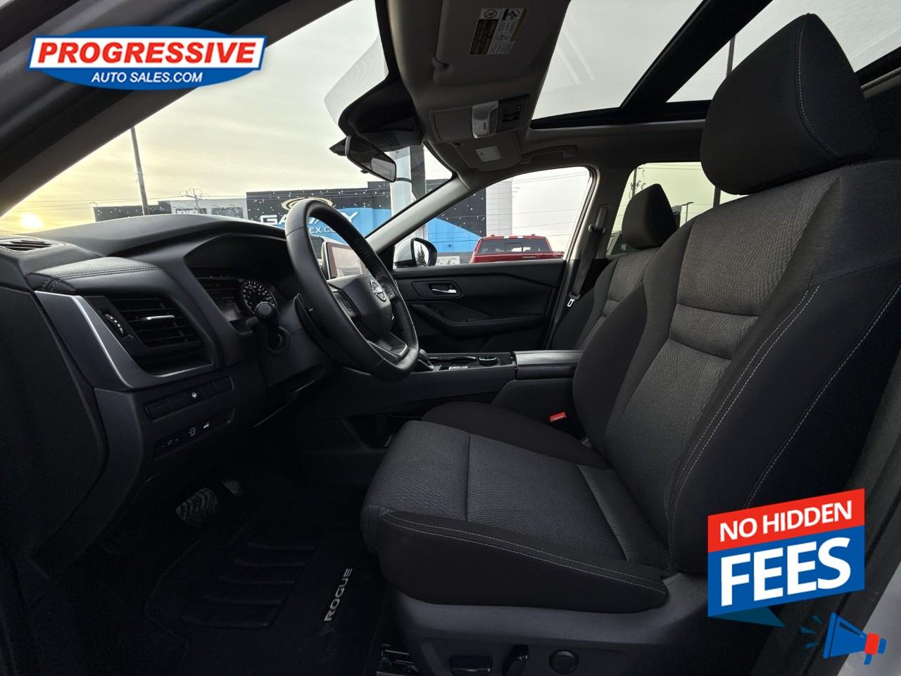 2025 Nissan Rogue SV MOONROOF Photo