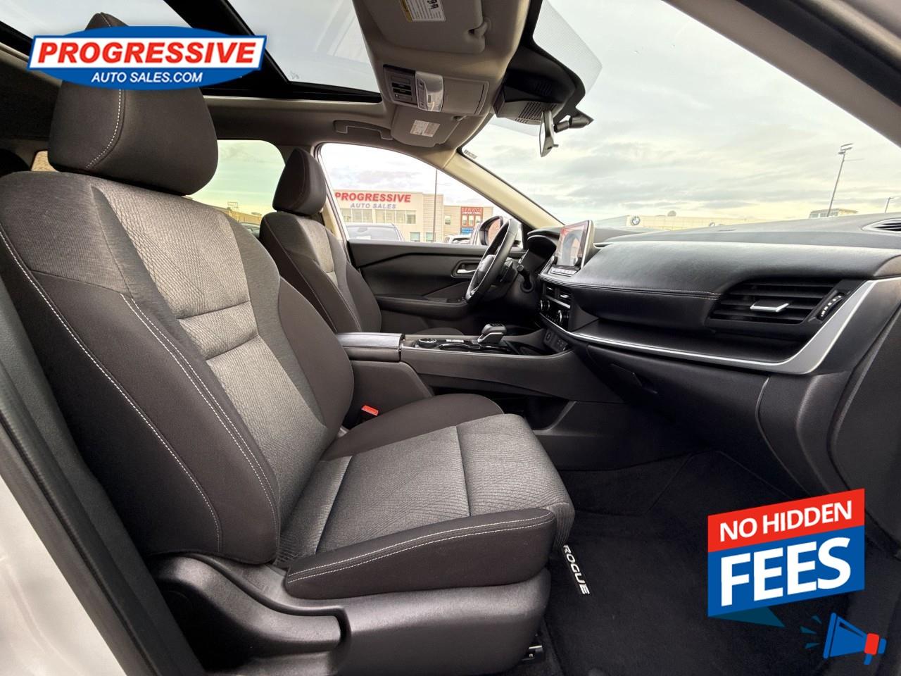 2025 Nissan Rogue SV MOONROOF Photo