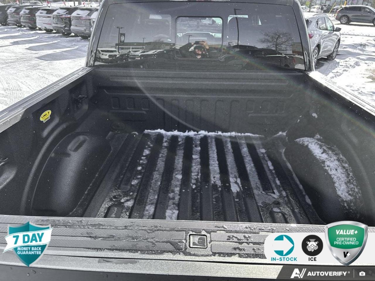 2022 Ford F-150 Lariat 5.0 LTR V8 CREW CAB 4X4 LARIAT CERTIFIED Photo