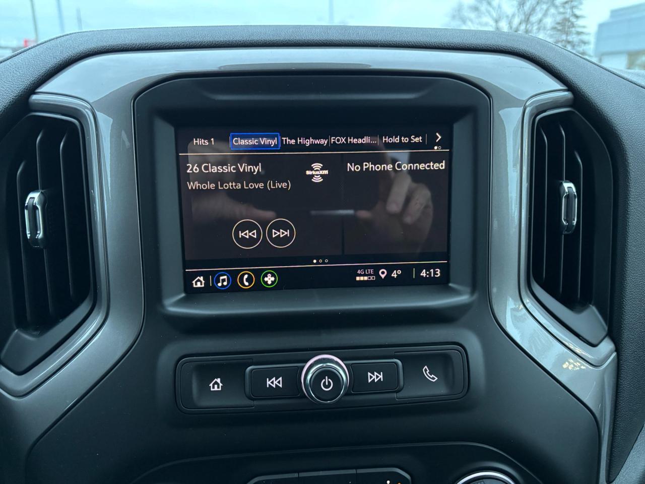 2026 Chevrolet Silverado 1500 2026 Chevrolet Silverado Custom Trail Boss 4WD Photo