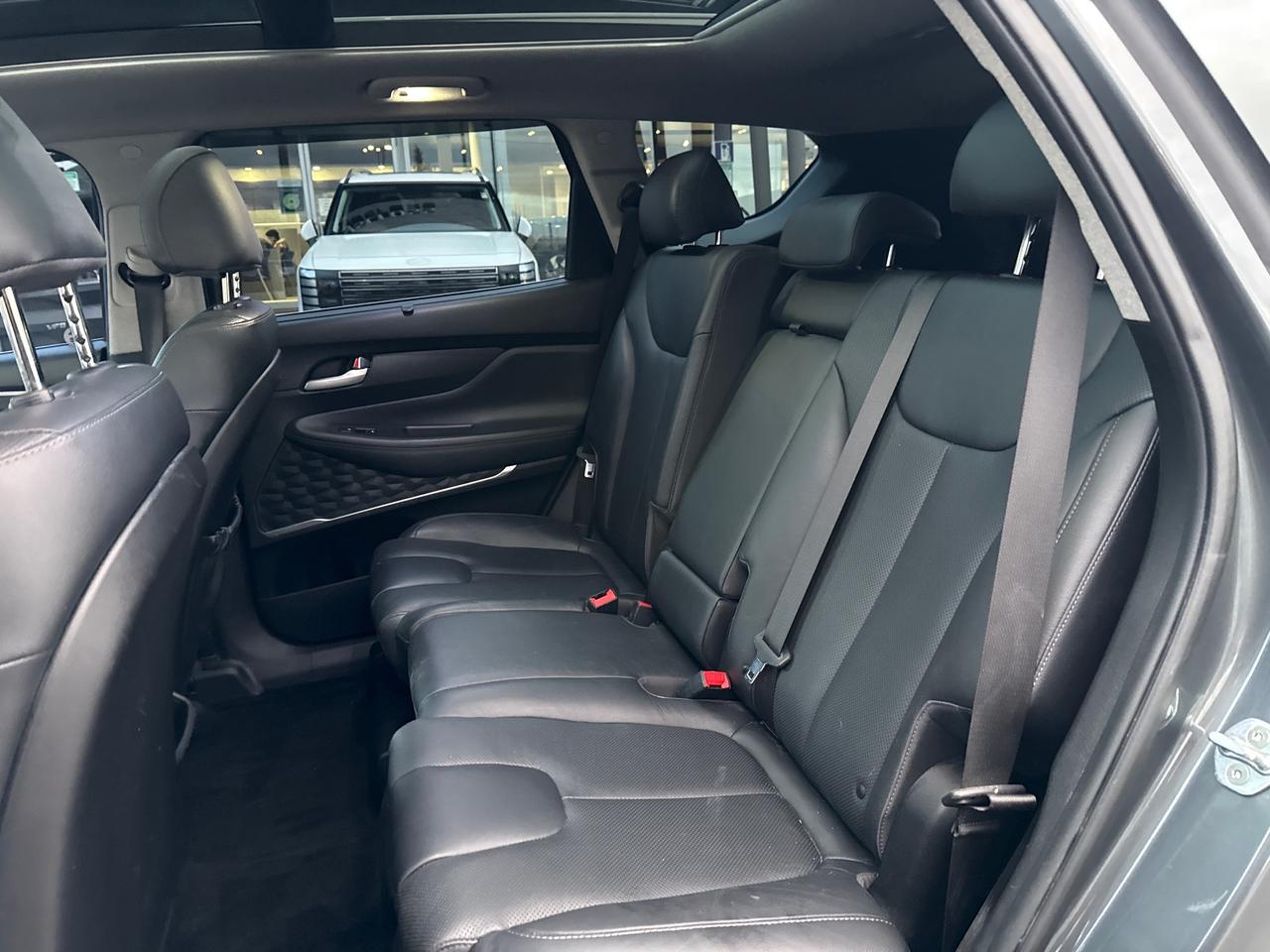 2020 Hyundai Santa Fe Luxury 2.0 Photo