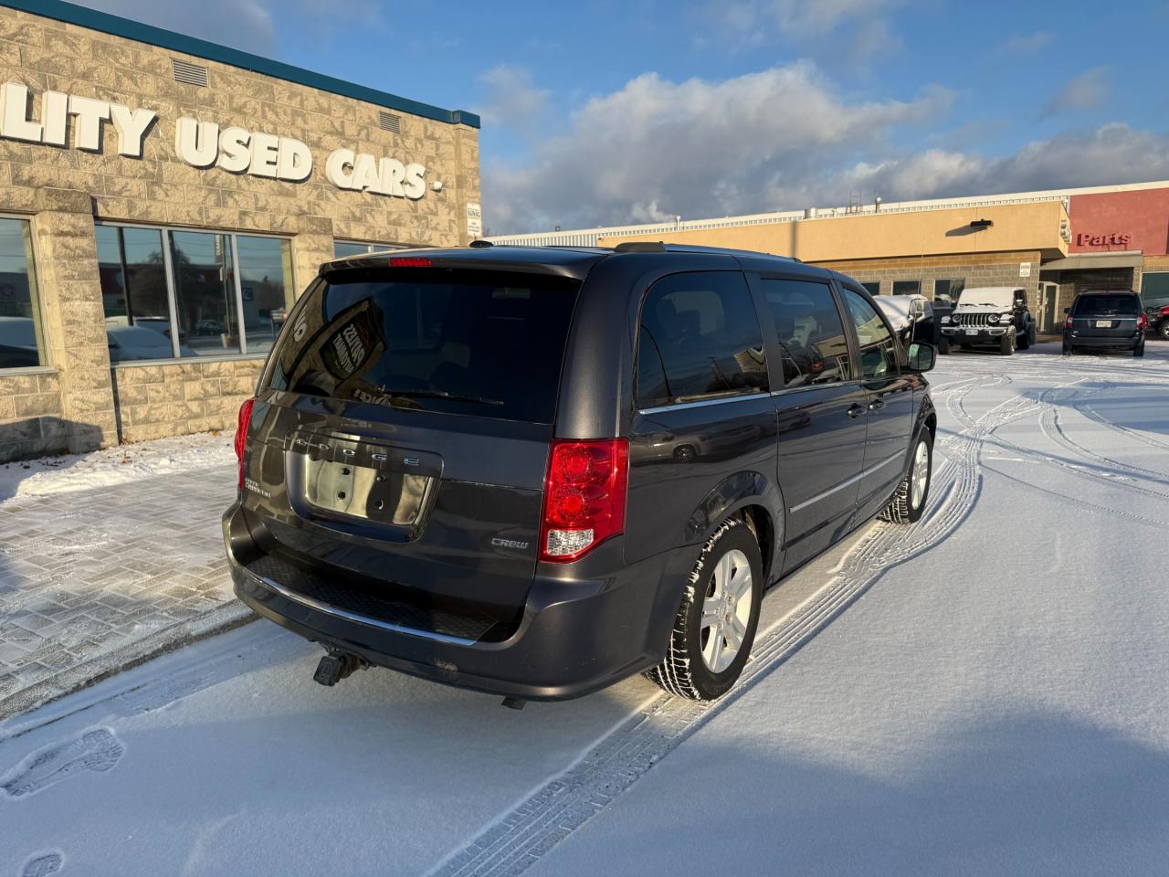 2017 Dodge Grand Caravan Crew Photo