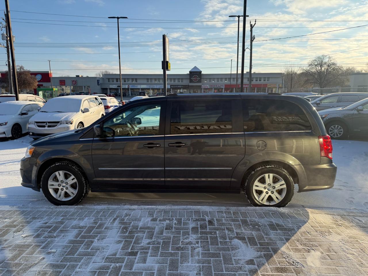 2017 Dodge Grand Caravan Crew Photo