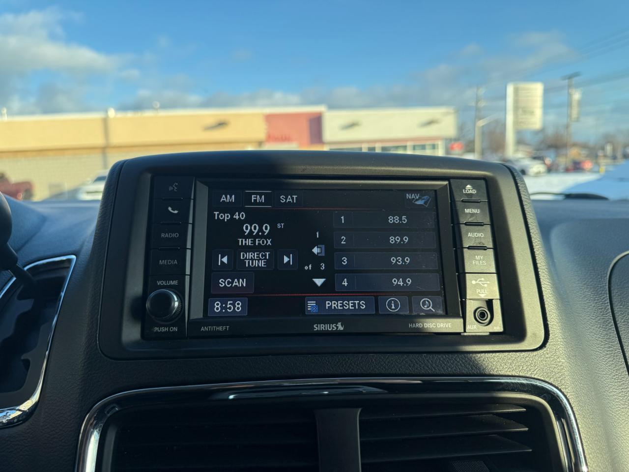 2017 Dodge Grand Caravan Crew Photo