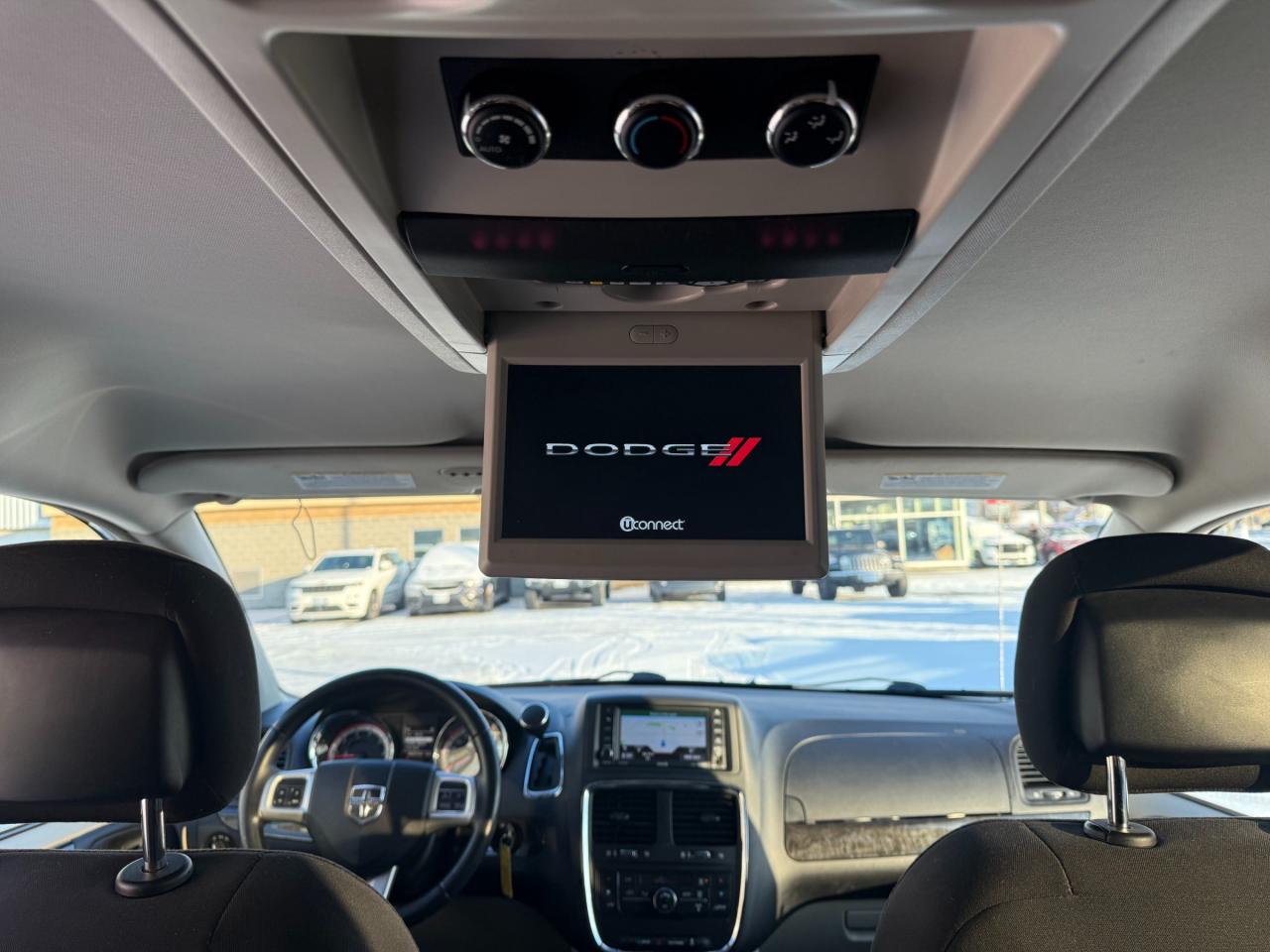 2017 Dodge Grand Caravan Crew Photo