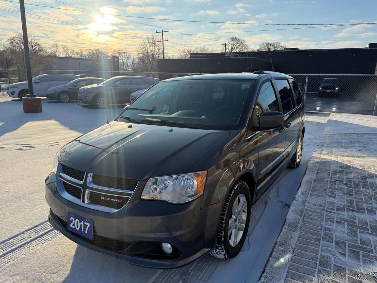 2017 Dodge Grand Caravan Crew Low Milage! Photo