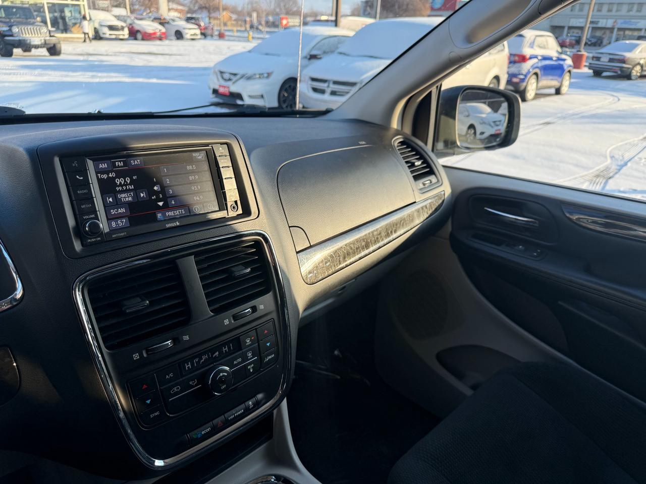 2017 Dodge Grand Caravan Crew Low Milage! Photo