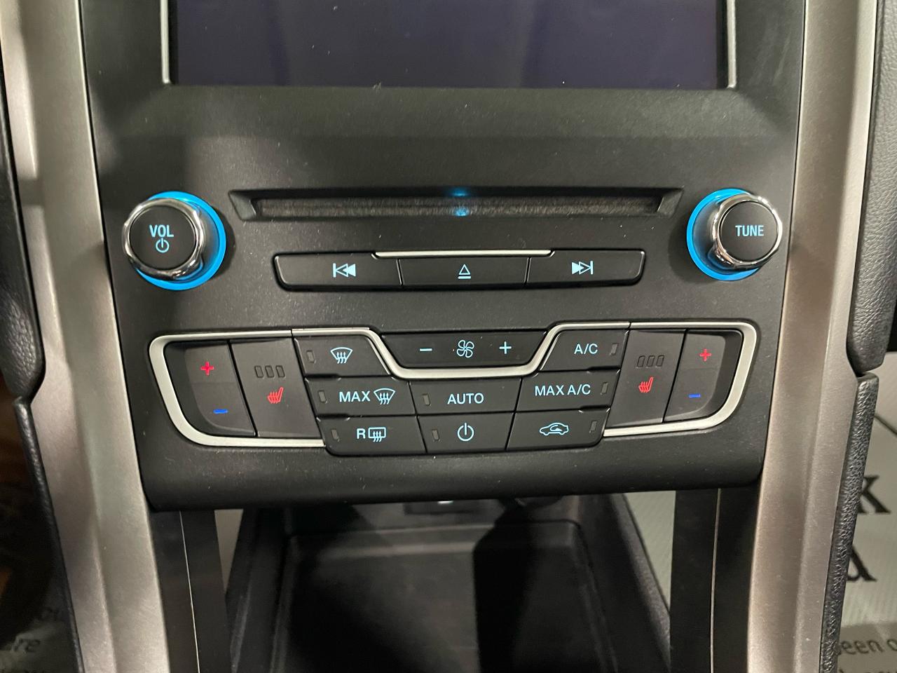 2017 Ford Fusion SE Photo36