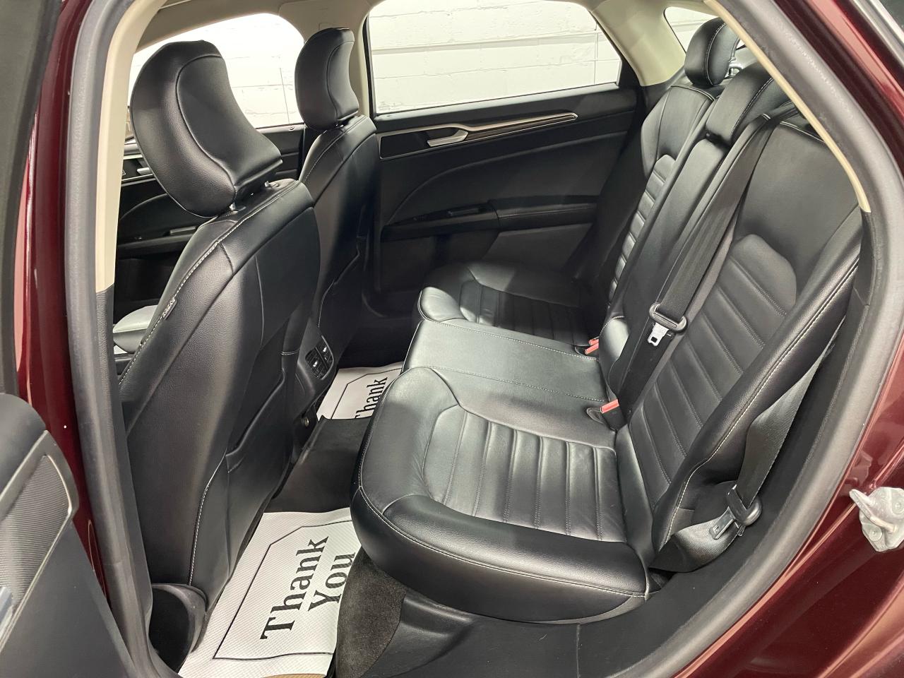 2017 Ford Fusion SE Photo9