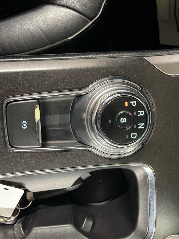 2017 Ford Fusion SE Photo