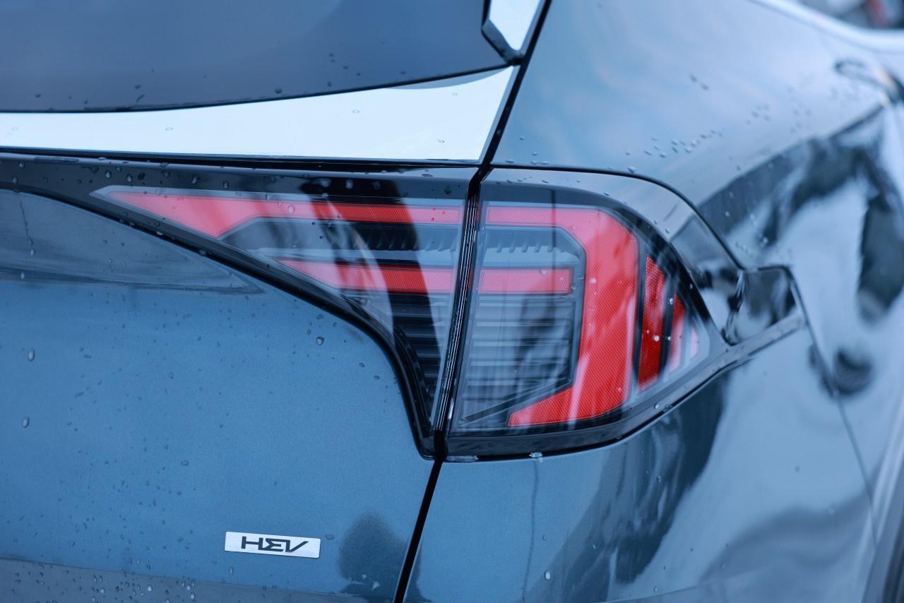 2026 Kia Sportage Hybrid EX AWD Photo