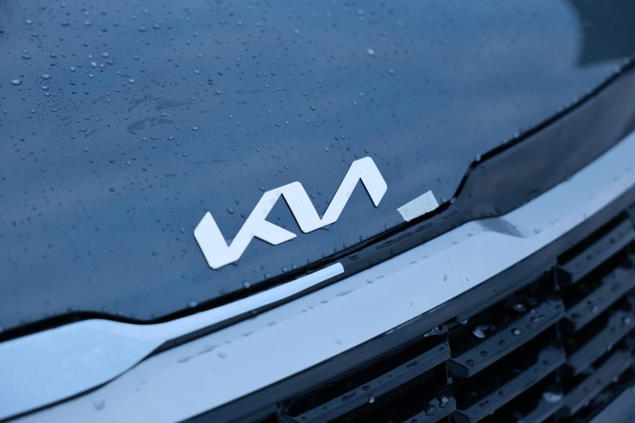 2026 Kia Sportage Hybrid EX AWD Photo