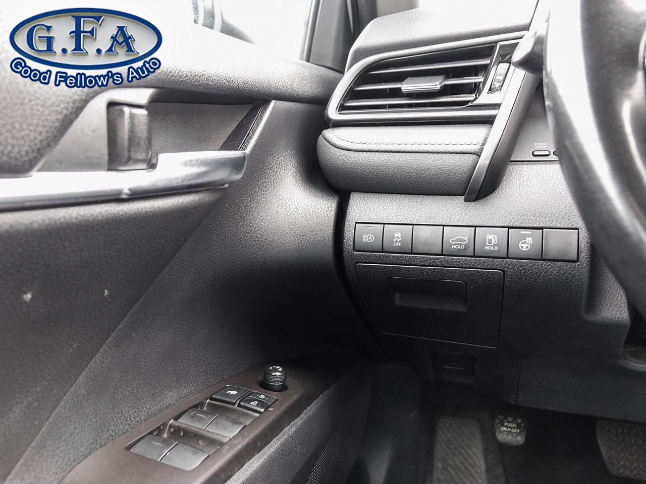 2022 Toyota Camry SE MODEL, REARVIEW CAMERA, LEATHER & CLOTH, HEATED Photo19