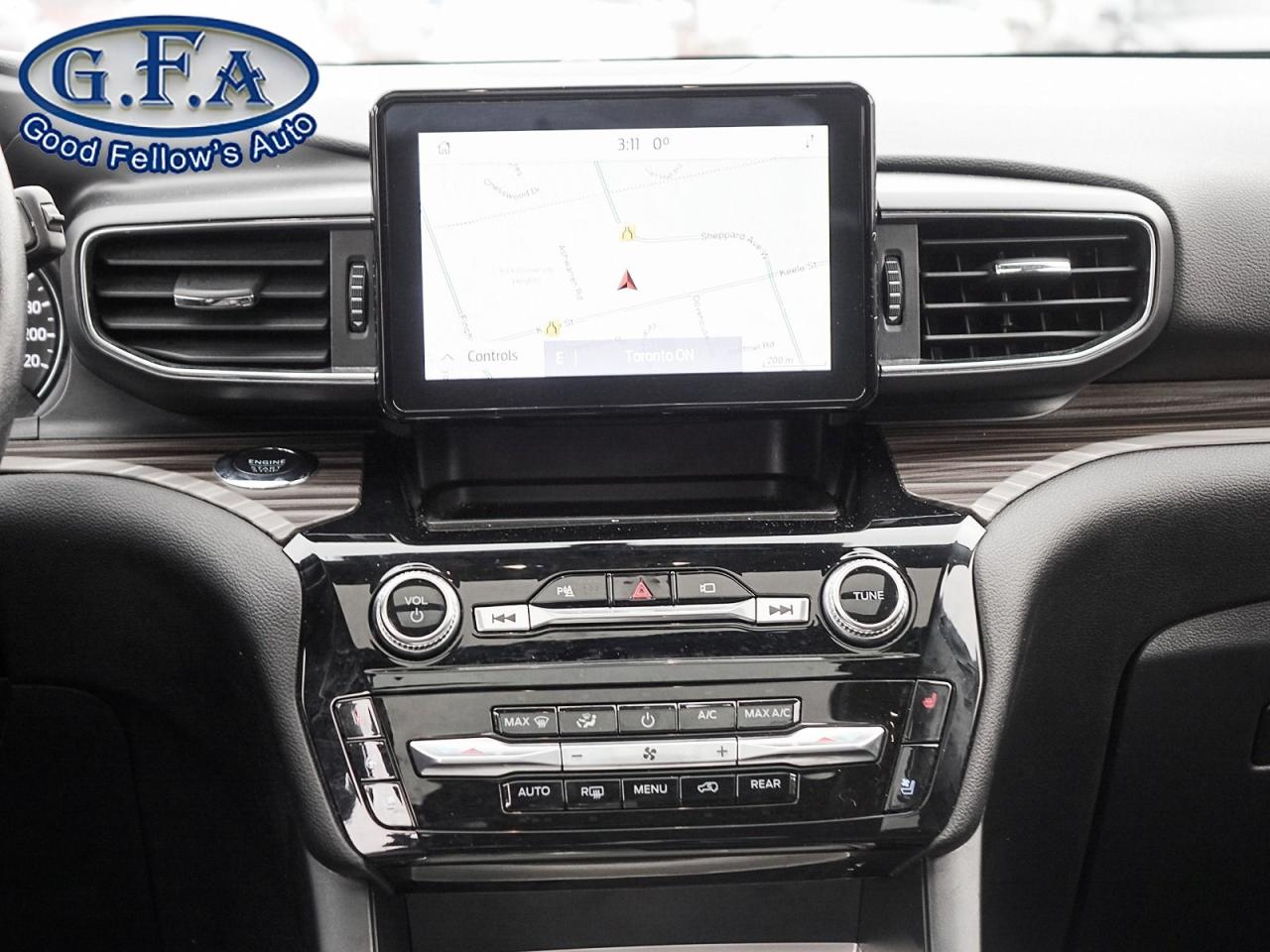 2022 Ford Explorer LIMITED MODEL, 6 PASSENGER, AWD, LEATHER SEATS, SU Photo