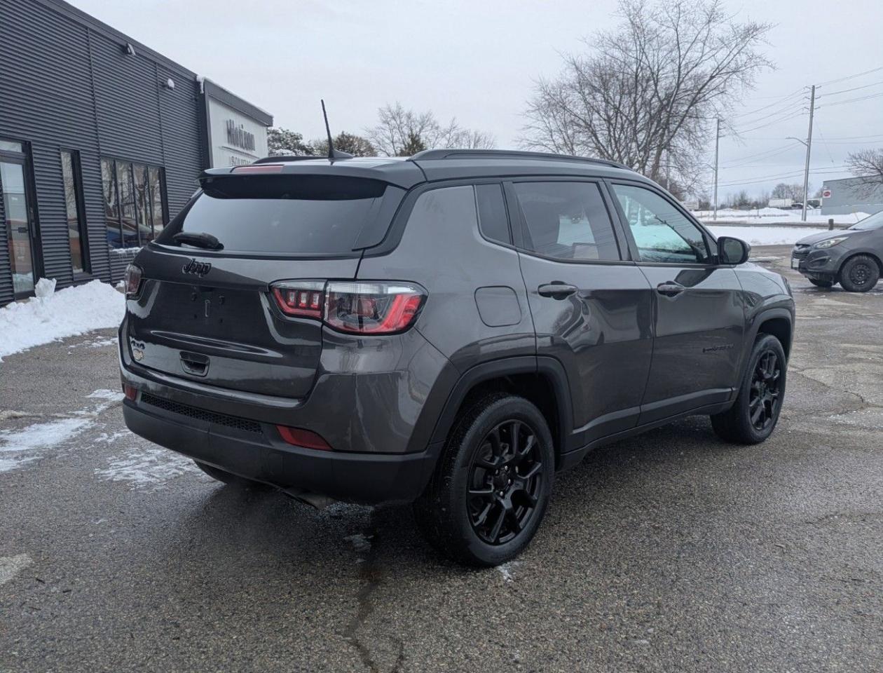 2022 Jeep Compass Altitude 4x4 Photo4