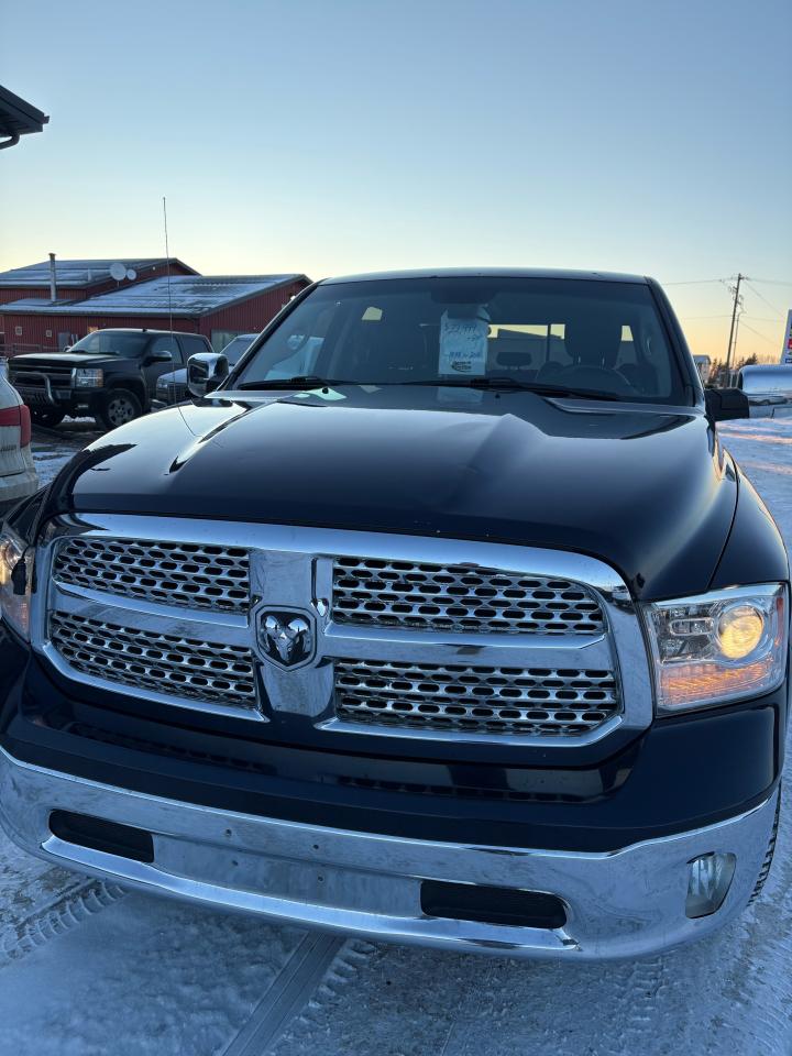 2016 RAM 1500 Laramie - Photo #6