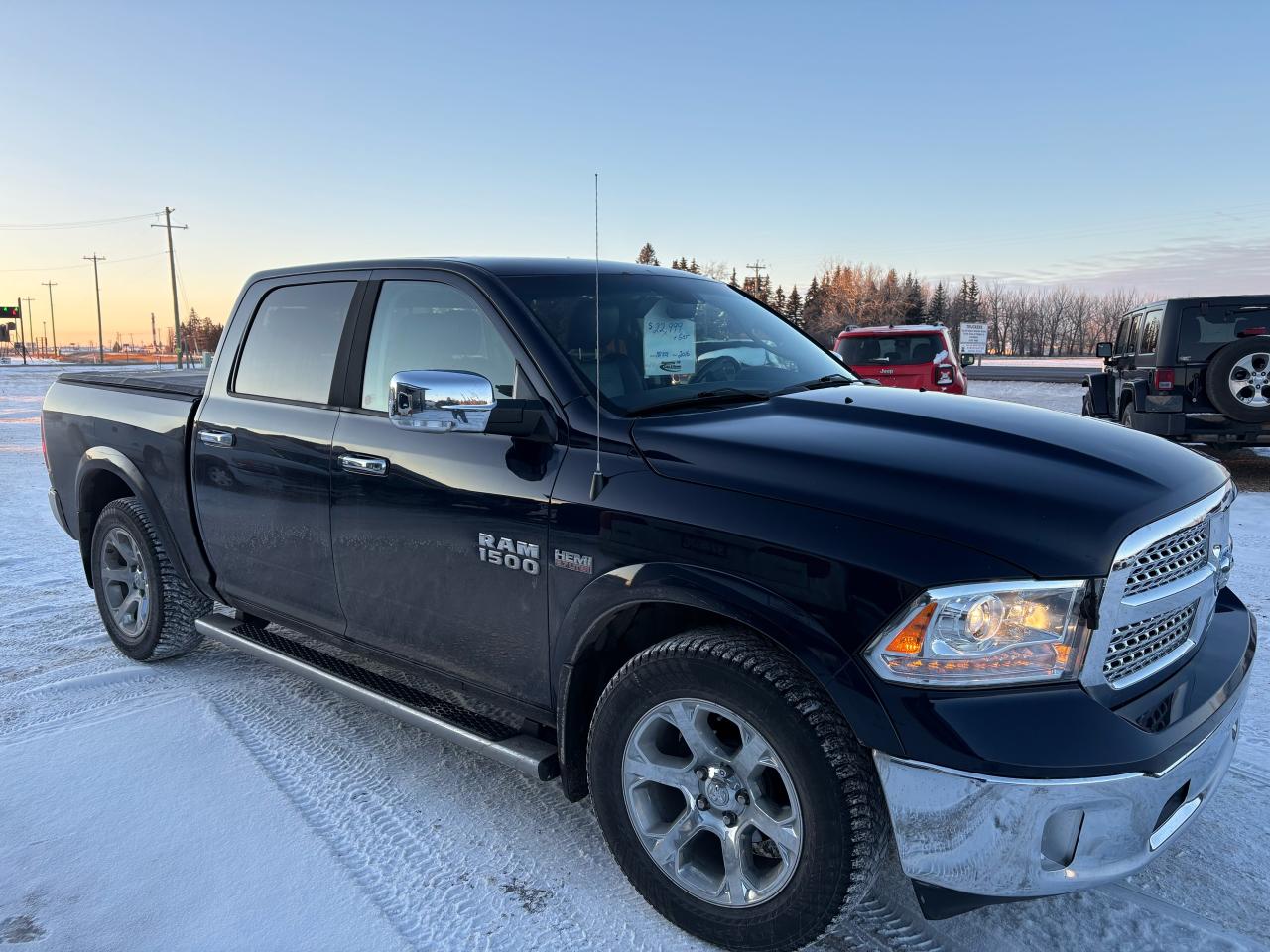 2016 RAM 1500 Laramie - Photo #3