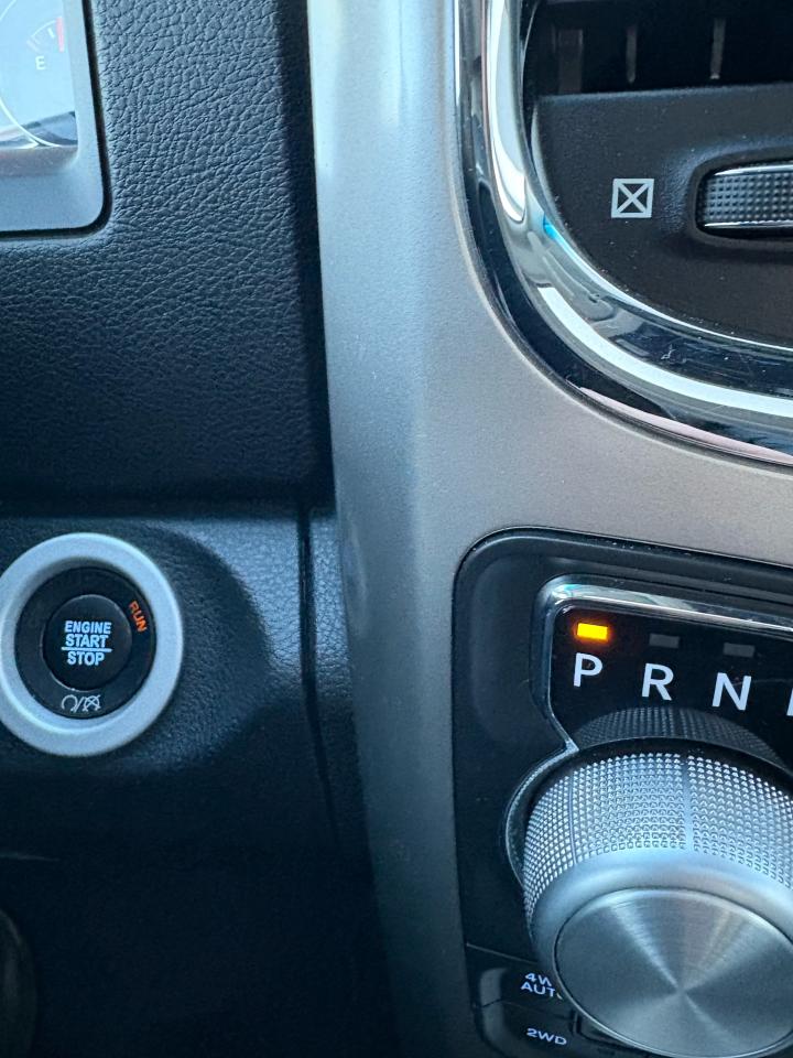 2016 RAM 1500 Laramie - Photo #12