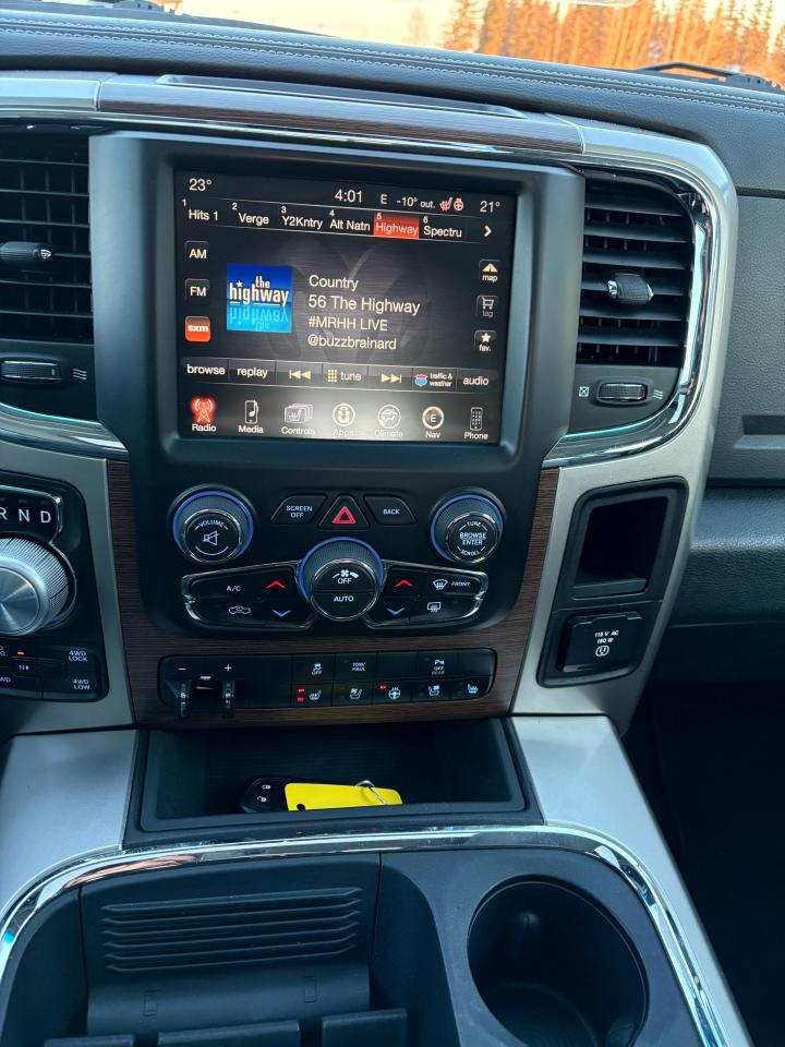 2016 RAM 1500 Laramie - Photo #8