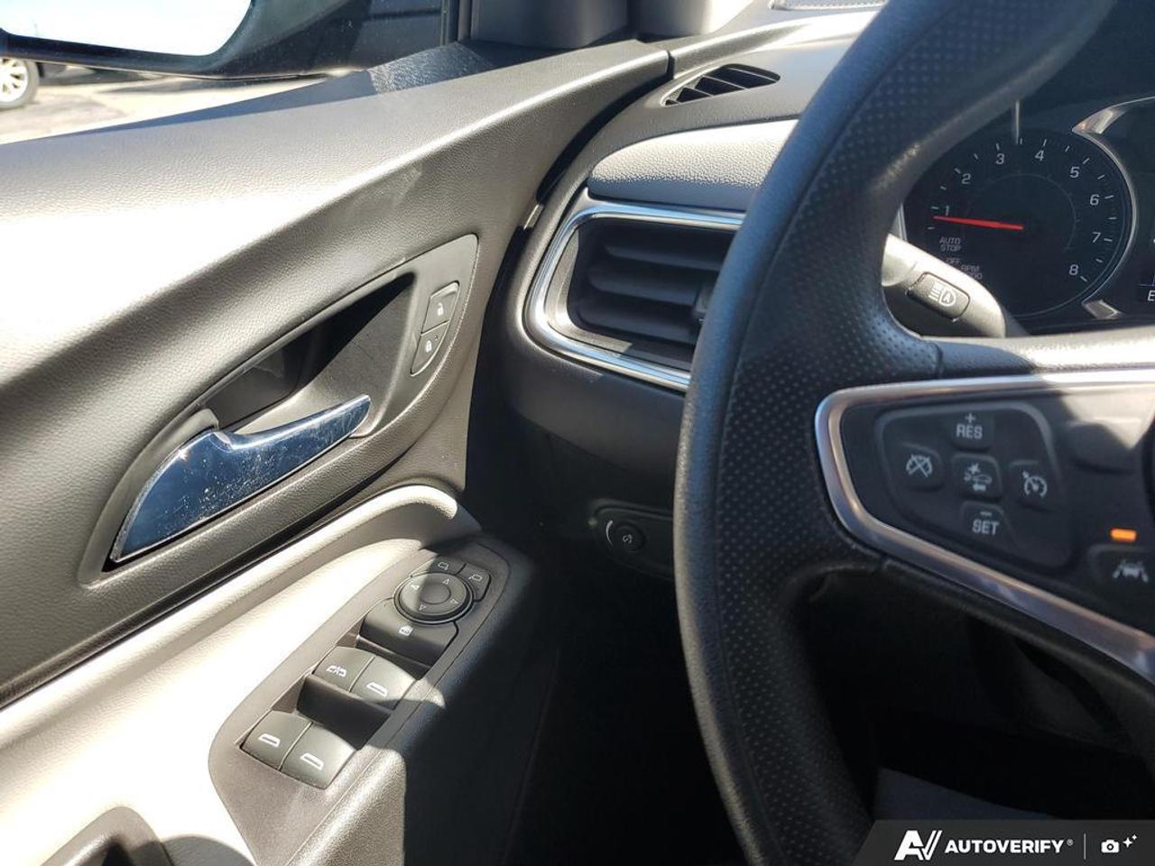 2022 Chevrolet Equinox AWD 4DR LT-REMOTE START-HEATED SEATS-LANE ASSIST Photo