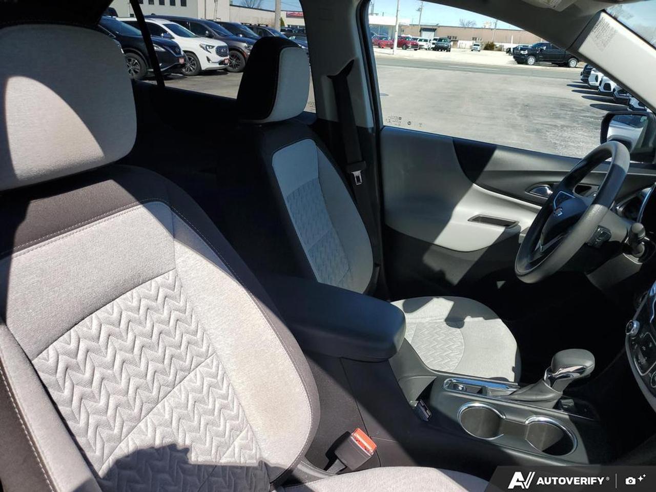 2022 Chevrolet Equinox AWD 4DR LT-REMOTE START-HEATED SEATS-LANE ASSIST Photo