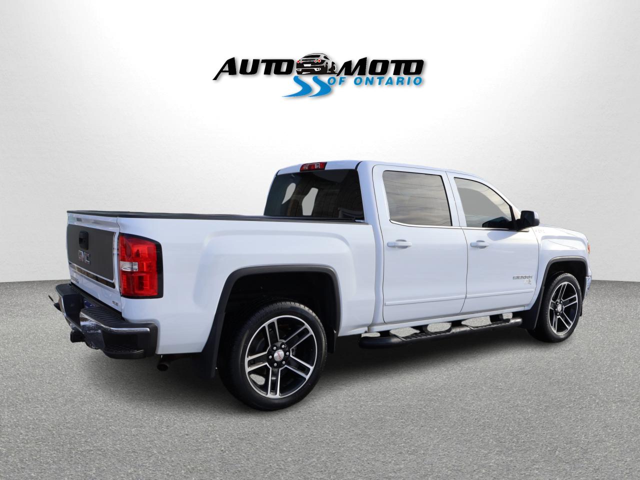 2015 GMC Sierra 1500 V8 SLE CREW 4WD CERTIFIED *ACCIDENT FREE*38 SERVICE RECORDS* CAMERA NAV BLUETOOTH LEATHER HEATED SEATS CRUISE ALLOYS - Photo #6