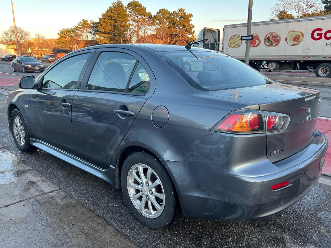 2010 Mitsubishi Lancer SE-EXTRA CLEAN-AUTOMATIC & MORE! Photo3