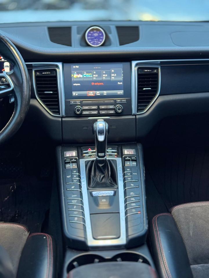 2017 Porsche Macan GTS - Photo #11