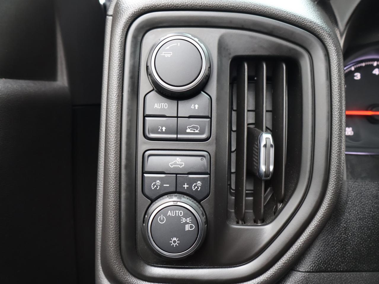 2021 Chevrolet Silverado 1500 V8 CUSTOM CREW 4WD CERTIFIED *CHEVROLET MAINTAIN* CAMERA BLUETOOTH CRUISE ALLOYS - Photo #24