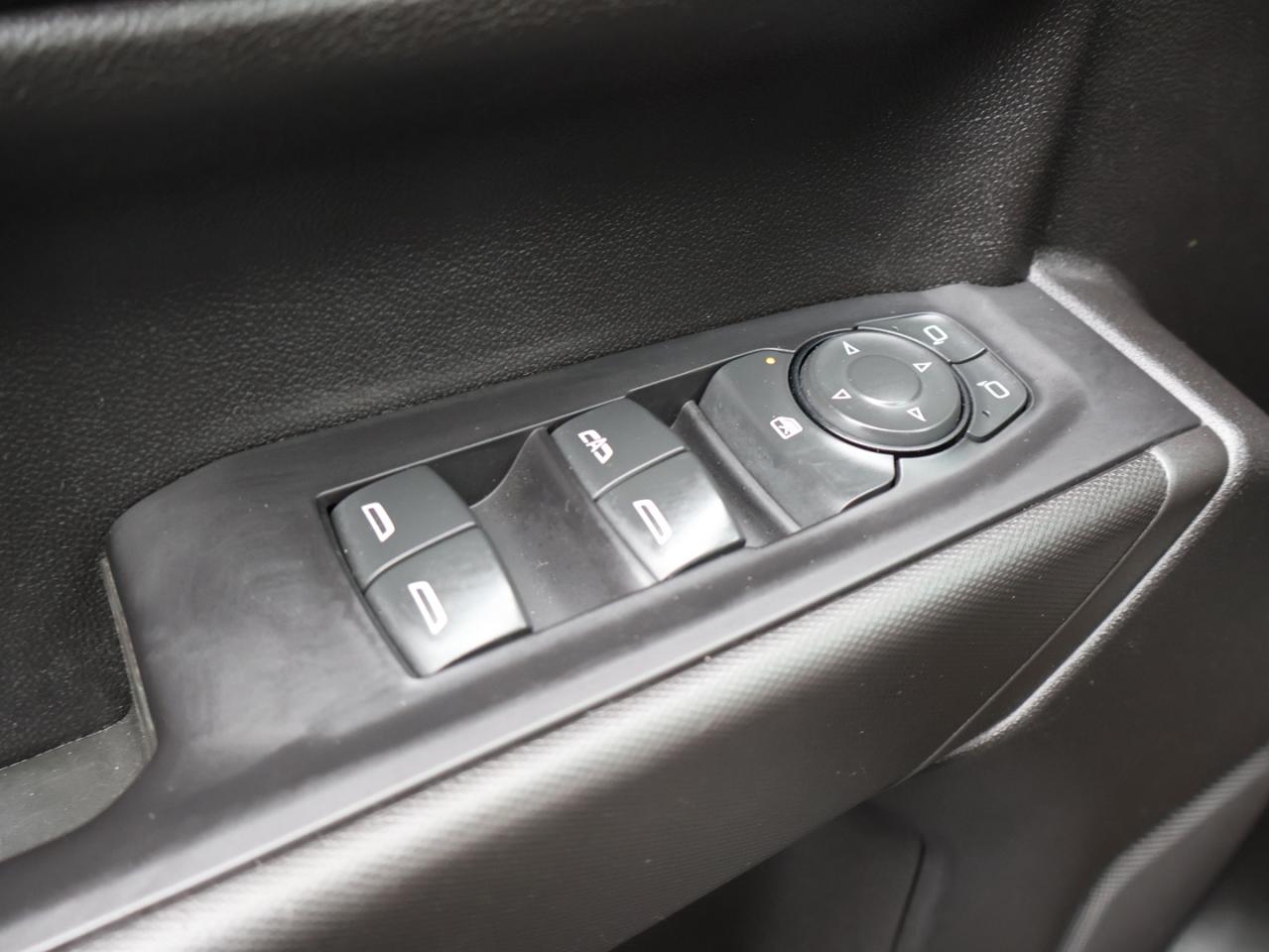 2021 Chevrolet Silverado 1500 V8 CUSTOM CREW 4WD CERTIFIED *CHEVROLET MAINTAIN* CAMERA BLUETOOTH CRUISE ALLOYS - Photo #25