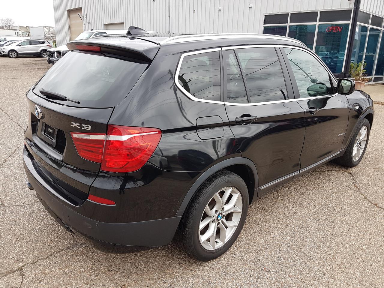 2014 BMW X3 xDrive28i *LEATHER-SUNROOF* Photo2