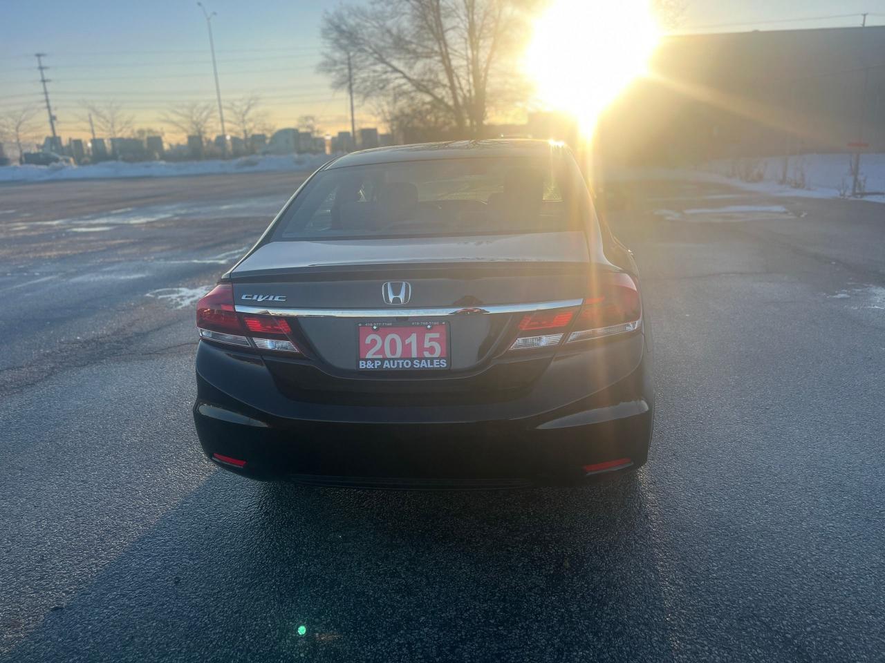 2015 Honda Civic LX Photo4