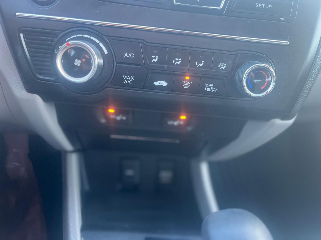 2015 Honda Civic 4dr Auto LX Photo