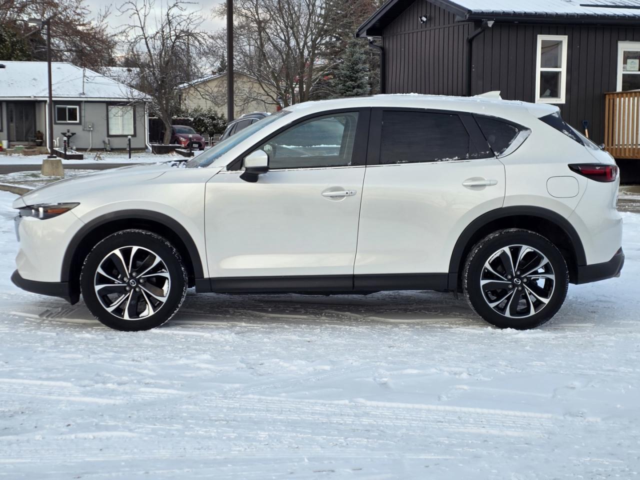 2023 Mazda CX-5 Kuro Edition - Photo #8