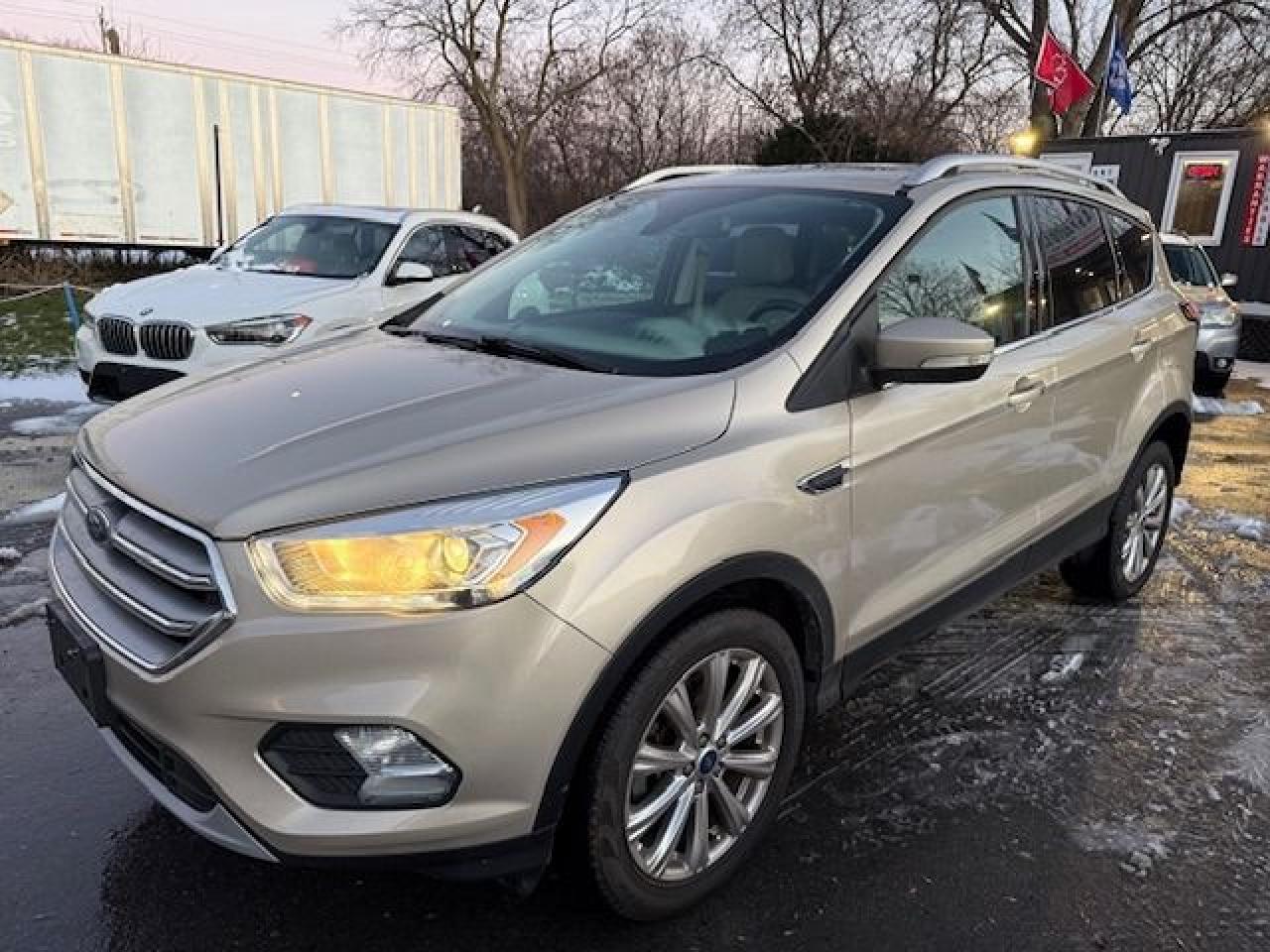 2017 Ford Escape 4WD 4DR TITANIUM Photo3