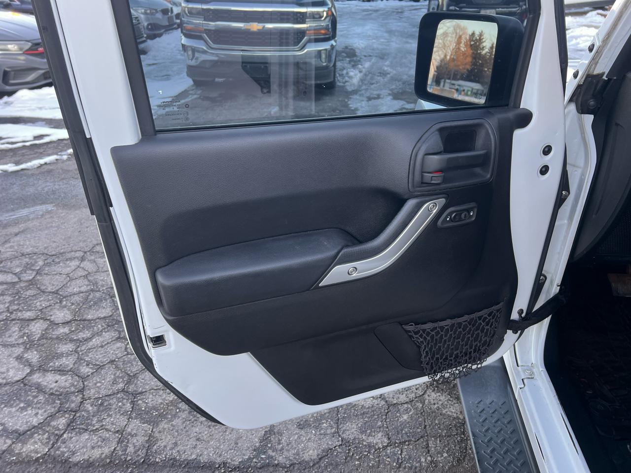 2015 Jeep Wrangler Sahara 4DR *CERTIFIED Photo42