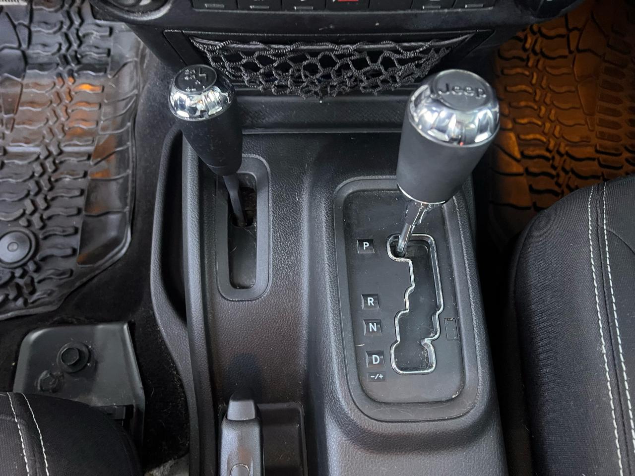 2015 Jeep Wrangler Sahara 4DR *CERTIFIED Photo53