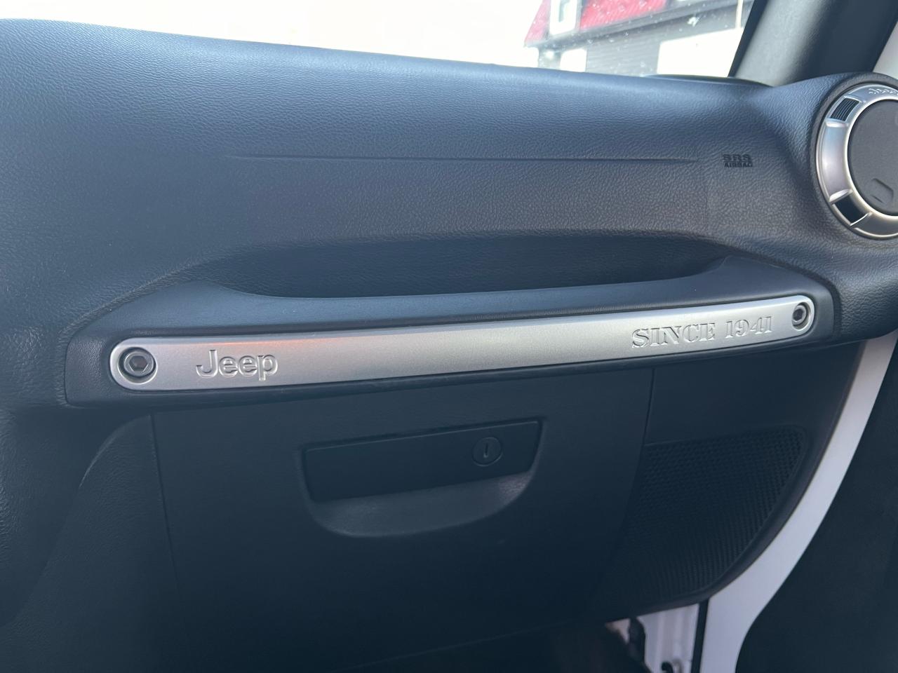 2015 Jeep Wrangler Sahara 4DR *CERTIFIED Photo55