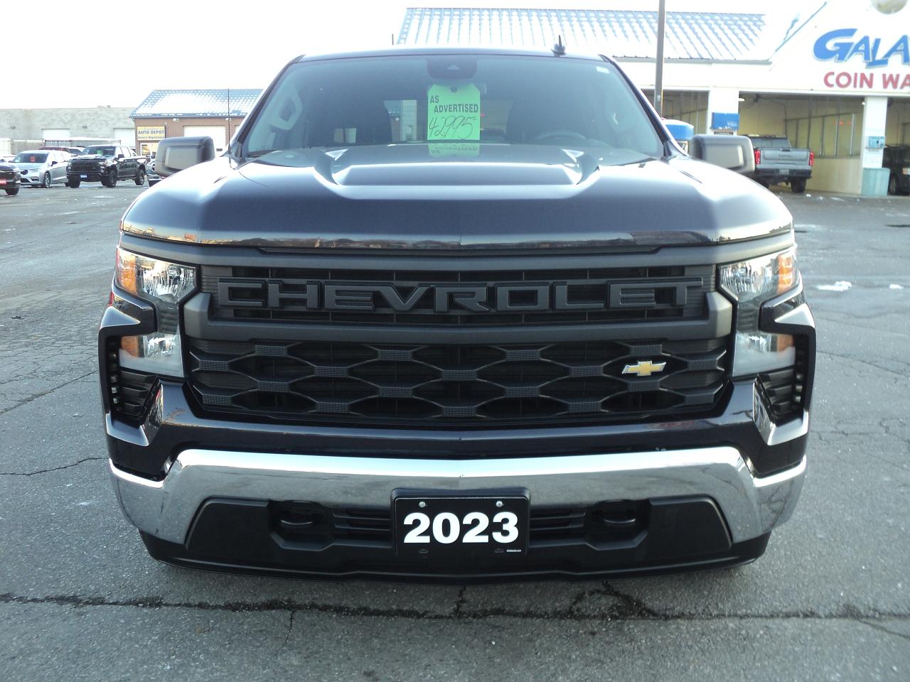 2023 Chevrolet Silverado 1500 WT CrewCab 4WD 5.3L8cyl 5'10"Box BackUpCam Photo3
