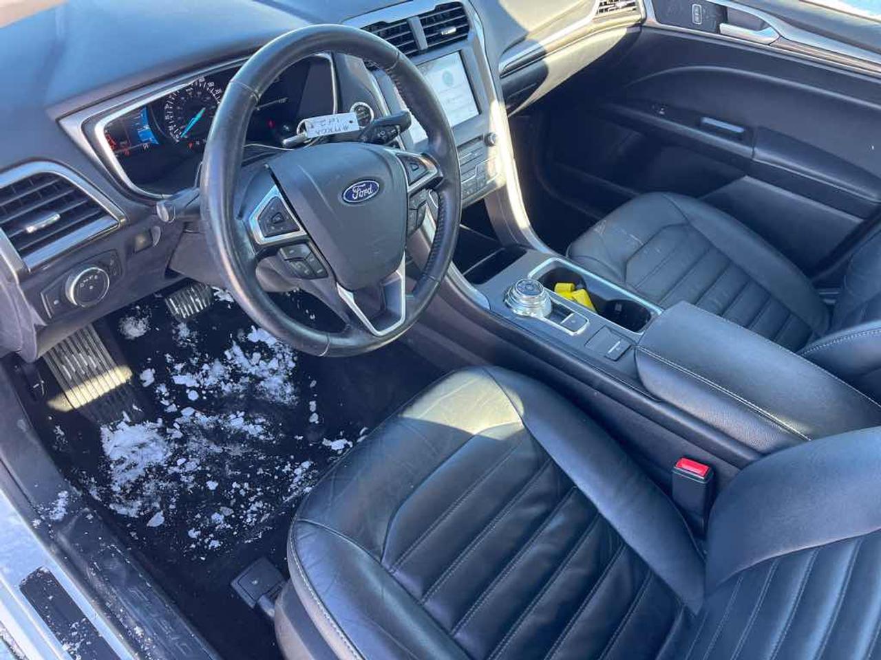 2017 Ford Fusion SE Photo